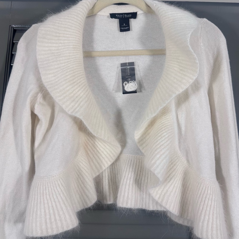 NWT White House Black Market Ivory Ruffle Collar Cropped Cardigan - Picture 4 of 8